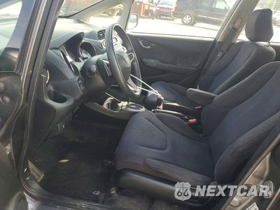 Zdjęcie 7 z 12 samochodu: 2013 HONDA FIT SPORT VIN:JHMGE8H55DC051012 - miniatura