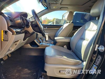 Zdjęcie 7 z 13 samochodu: 2011 KIA SORENTO VIN:5XYKW4A23BG108897 - miniatura