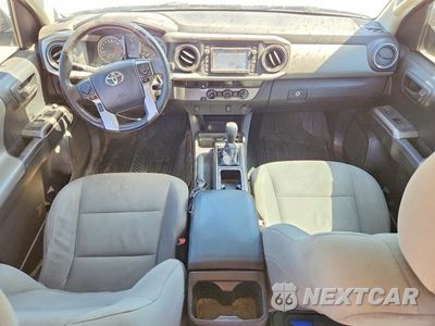 Zdjęcie 8 z 12 samochodu: 2017 TOYOTA TACOMA SR5 V6 VIN:5TFAZ5CN2HX035365 - miniatura