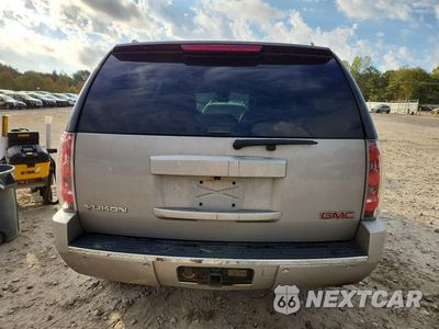 Zdjęcie 6 z 13 samochodu: 2007 GMC YUKON DENALI VIN:1GKFK63847J369364 - miniatura