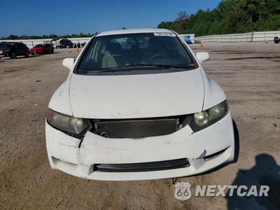Piąte zdjęcie samochodu w środku: 2010 HONDA CIVIC LX VIN:2HGFA1F57AH577901 - miniatura