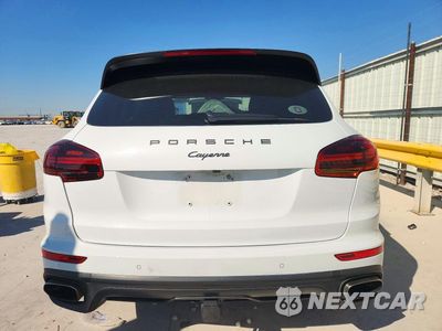 Zdjęcie 6 z 13 samochodu: 2018 PORSCHE CAYENNE VIN:WP1AA2A29JKA02475 - miniatura