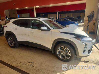 Czwarte zdjęcie samochodu z boku: 2026 CHEVROLET TRAX 1LT VIN:KL77LHEP9TC038448 - miniatura