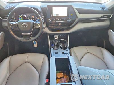 Zdjęcie 8 z 14 samochodu: 2023 TOYOTA HIGHLANDER HYBRID XLE VIN:5TDKARAH3PS521896 - miniatura