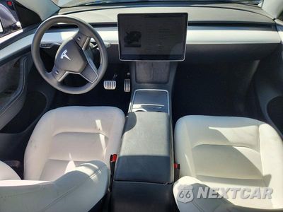 Zdjęcie 8 z 12 samochodu: 2024 TESLA MODEL Y VIN:7SAYGDEF5RA303521 - miniatura