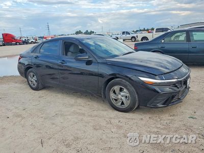 Czwarte zdjęcie samochodu z boku: 2026 HYUNDAI ELANTRA SE VIN:KMHLL4DG1TU217374 - miniatura