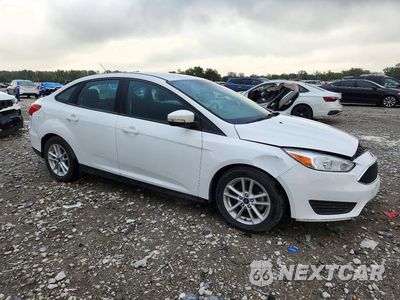 Czwarte zdjęcie samochodu z boku: 2016 FORD FOCUS SE VIN:1FADP3F22GL364880 - miniatura