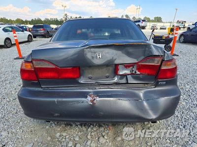 Zdjęcie 6 z 12 samochodu: 2000 HONDA ACCORD EX VIN:1HGCG1651YA034361 - miniatura