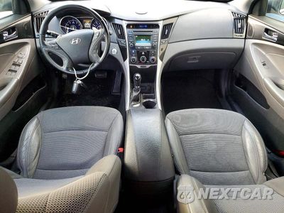 Zdjęcie 8 z 12 samochodu: 2014 HYUNDAI SONATA SE VIN:5NPEC4AC5EH883746 - miniatura