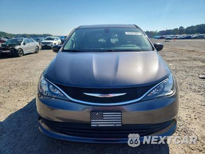 Piąte zdjęcie samochodu w środku: 2017 CHRYSLER PACIFICA LX VIN:2C4RC1CGXHR657631 - miniatura