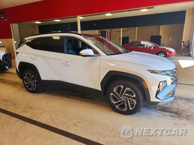 Czwarte zdjęcie samochodu z boku: 2025 HYUNDAI TUCSON LIMITED VIN:5NMJECDE3SH574690 - miniatura