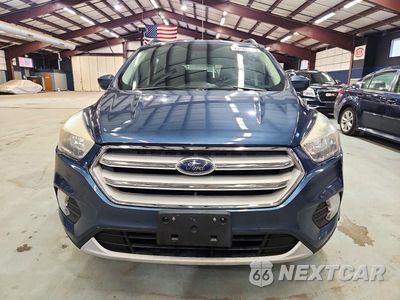 Piąte zdjęcie samochodu w środku: 2018 FORD ESCAPE SE VIN:1FMCU9GD4JUA58214 - miniatura
