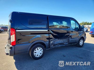 Trzecie zdjęcie samochodu z tyłu: 2017 FORD TRANSIT T-150 VIN:1FTYE1YM7HKA48015 - miniatura