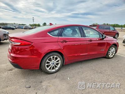 Trzecie zdjęcie samochodu z tyłu: 2019 FORD FUSION SE VIN:3FA6P0LU7KR194328 - miniatura