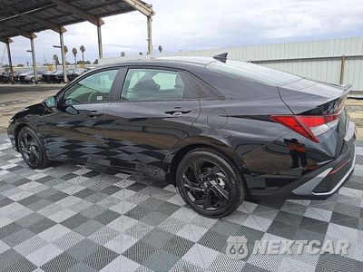 Drugie zdjęcie samochodu z przodu: 2026 HYUNDAI ELANTRA SEL SPORT VIN:KMHLM4DG5TU225619 - miniatura