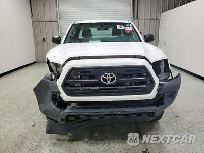 Piąte zdjęcie samochodu w środku: 2017 TOYOTA TACOMA SR VIN:5TFRX5GN6HX077038 - miniatura