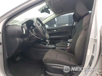 Zdjęcie 7 z 13 samochodu: 2019 KIA FORTE LXS VIN:3KPF24AD8KE046652 - miniatura