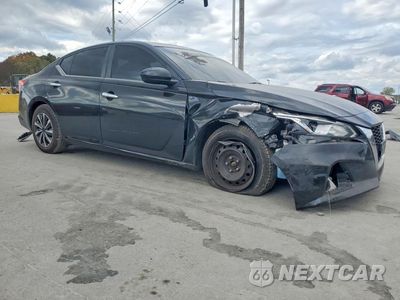 Czwarte zdjęcie samochodu z boku: 2019 NISSAN ALTIMA S VIN:1N4BL4BV8KC227556 - miniatura