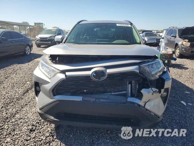 Piąte zdjęcie samochodu w środku: 2021 TOYOTA RAV4 XLE PREMIUM VIN:2T3A1RFV3MC180537 - miniatura
