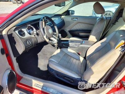 Zdjęcie 7 z 12 samochodu: 2010 FORD MUSTANG VIN:1ZVBP8AN6A5108220 - miniatura