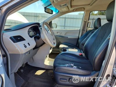 Zdjęcie 7 z 13 samochodu: 2012 TOYOTA SIENNA SPORT VIN:5TDXK3DC1CS192318 - miniatura