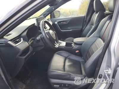 Zdjęcie 7 z 13 samochodu: 2024 TOYOTA RAV4 PRIME XSE VIN:JTMFB3FV1RD180085 - miniatura