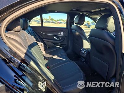 Zdjęcie 10 z 12 samochodu: 2019 MERCEDES-BENZ E 300 VIN:WDDZF4JBXKA628244 - miniatura
