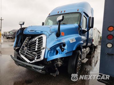 2016 FREIGHTLINER CASCADIA 125 SEMI TRUCK 1FUJGLD55GLHA4203 - główne zdjęcie licytacji z USA - miniatura