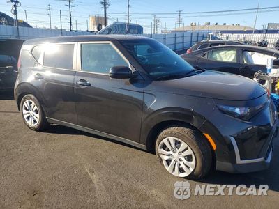 Czwarte zdjęcie samochodu z boku: 2023 KIA SOUL LX VIN:KNDJ23AUXP7859180 - miniatura