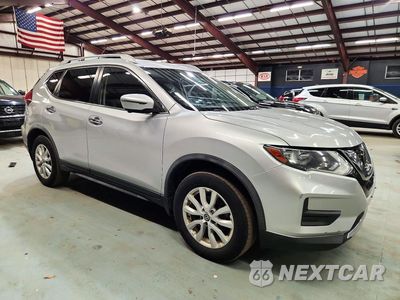 Czwarte zdjęcie samochodu z boku: 2018 NISSAN ROGUE SV VIN:JN8AT2MV8JW353408 - miniatura