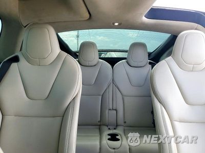 Zdjęcie 10 z 13 samochodu: 2018 TESLA MODEL X VIN:5YJXCBE29JF136366 - miniatura