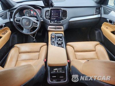 Zdjęcie 8 z 13 samochodu: 2016 VOLVO XC90 T8 VIN:YV4BC0PK8G1091804 - miniatura