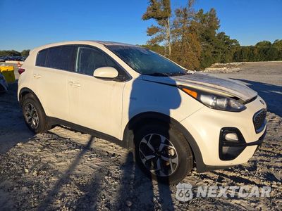 Czwarte zdjęcie samochodu z boku: 2021 KIA SPORTAGE LX VIN:KNDPMCAC4M7933202 - miniatura