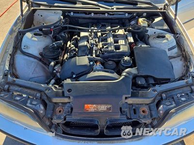 Zdjęcie 11 z 12 samochodu: 2005 BMW 330 I VIN:WBAEV53415KM41339 - miniatura