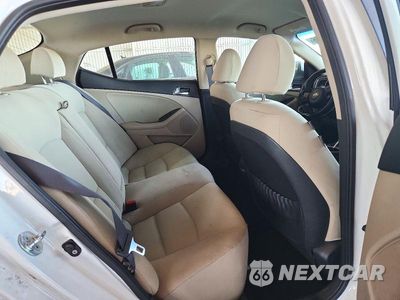 Zdjęcie 10 z 12 samochodu: 2015 KIA OPTIMA HYBRID VIN:KNAGM4AD8F5079955 - miniatura