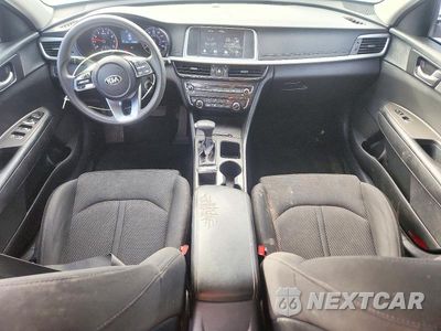 Zdjęcie 8 z 12 samochodu: 2019 KIA OPTIMA LX VIN:5XXGT4L33KG333703 - miniatura