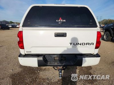 Zdjęcie 6 z 12 samochodu: 2018 TOYOTA TUNDRA CREWMAX SR5 VIN:5TFDW5F19JX722539 - miniatura