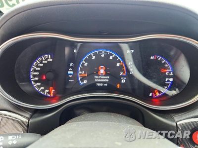 Zdjęcie 9 z 13 samochodu: 2016 JEEP GRAND CHEROKEE SRT-8 VIN:1C4RJFDJ0FC672769 - miniatura