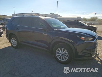 Czwarte zdjęcie samochodu z boku: 2026 TOYOTA GRAND HIGHLANDER XLE VIN:5TDABAA57TS006829 - miniatura