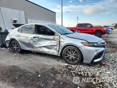 Czwarte zdjęcie samochodu z boku: 2023 TOYOTA CAMRY SE VIN:4T1G11AK6PU722167 - miniatura