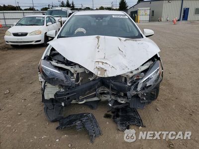 Piąte zdjęcie samochodu w środku: 2017 TOYOTA COROLLA LE VIN:2T1BURHEXHC948411 - miniatura