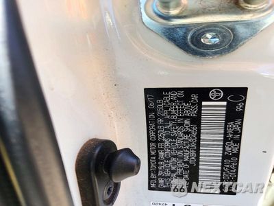 Zdjęcie 12 z 12 samochodu: 2017 TOYOTA PRIUS TWO VIN:JTDKBRFUXH3046561 - miniatura