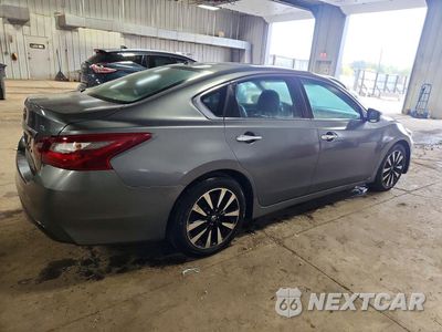 Trzecie zdjęcie samochodu z tyłu: 2018 NISSAN ALTIMA 2.5 SL VIN:1N4AL3APXJC183244 - miniatura