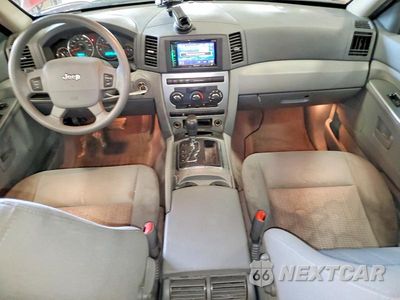 Zdjęcie 8 z 13 samochodu: 2007 JEEP GRAND CHEROKEE LAREDO VIN:1J8GR48K67C513997 - miniatura