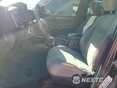 Zdjęcie 7 z 12 samochodu: 2016 TOYOTA TACOMA SR VIN:5TFRX5GN1GX058721 - miniatura