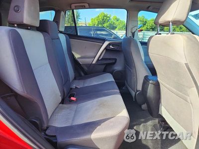 Zdjęcie 10 z 13 samochodu: 2014 TOYOTA RAV4 XLE VIN:2T3WFREVXEW100448 - miniatura
