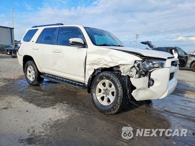 Czwarte zdjęcie samochodu z boku: 2014 TOYOTA 4RUNNER SR5 VIN:JTEBU5JR4E5193539 - miniatura