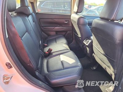 Zdjęcie 11 z 13 samochodu: 2020 MITSUBISHI OUTLANDER SE VIN:JA4AZ3A37LZ029610 - miniatura