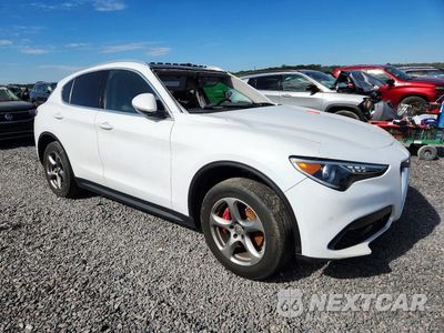 Czwarte zdjęcie samochodu z boku: 2018 ALFA ROMEO STELVIO VIN:ZASFAKAN7J7B78050 - miniatura