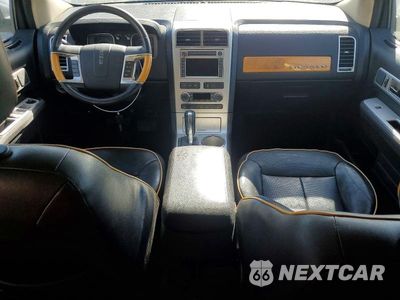 Zdjęcie 8 z 14 samochodu: 2008 LINCOLN MKX VIN:2LMDU88C38BJ00946 - miniatura